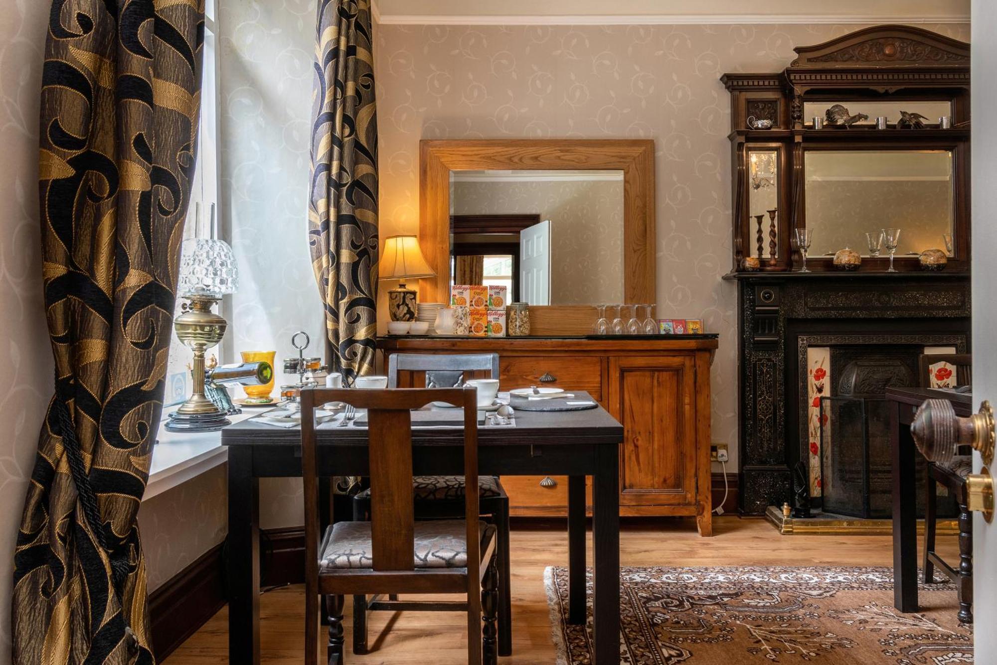 Afon Rhaiadr Country House Dolgellau Exterior photo